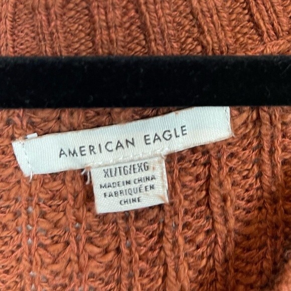 🥑5/$25 American Eagle Outfiters Burnt Orange V neck Sweater XL - Picture 3 of 5